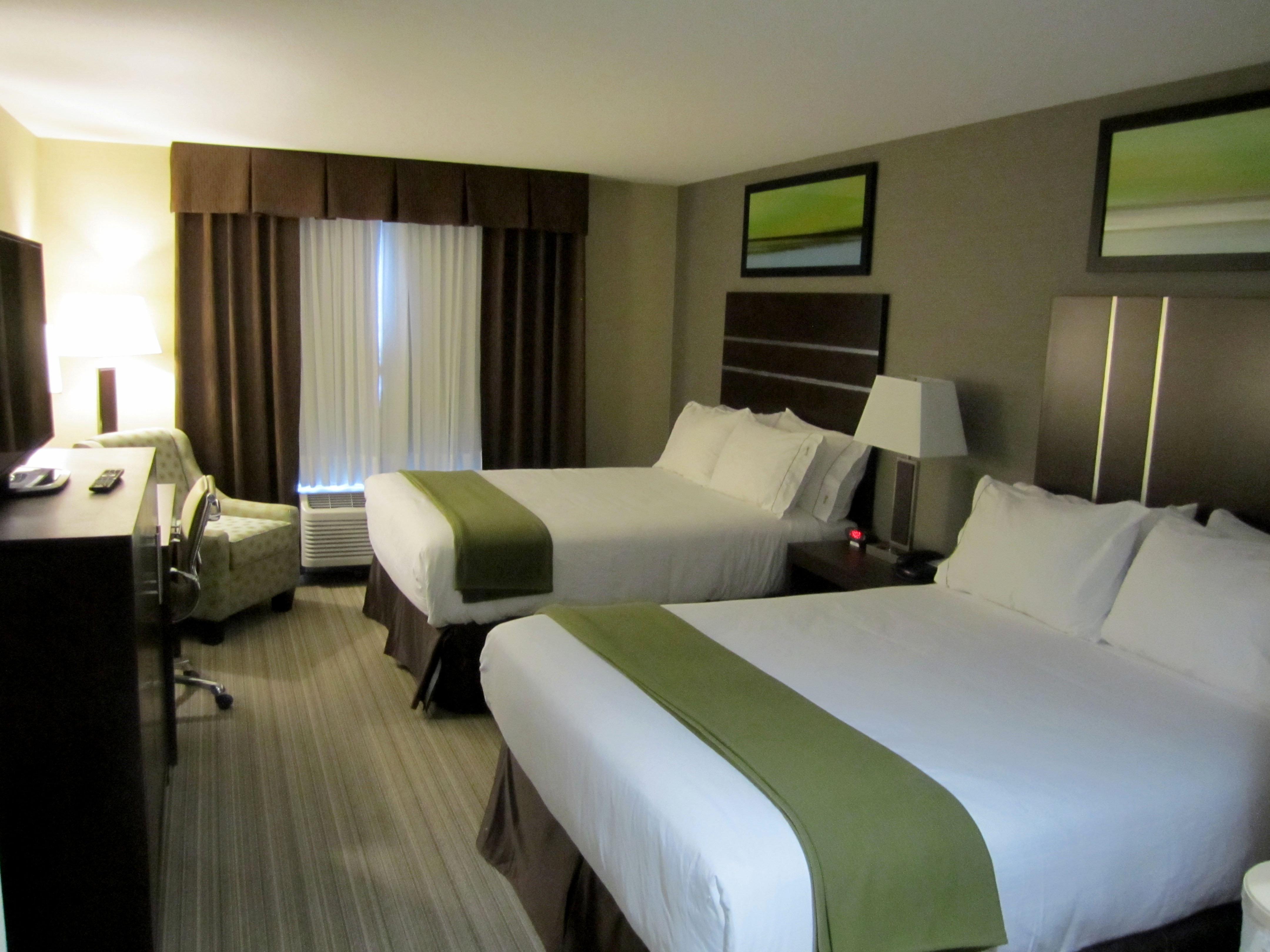 Holiday Inn Express Golden-Kicking Horse By Ihg Exteriér fotografie